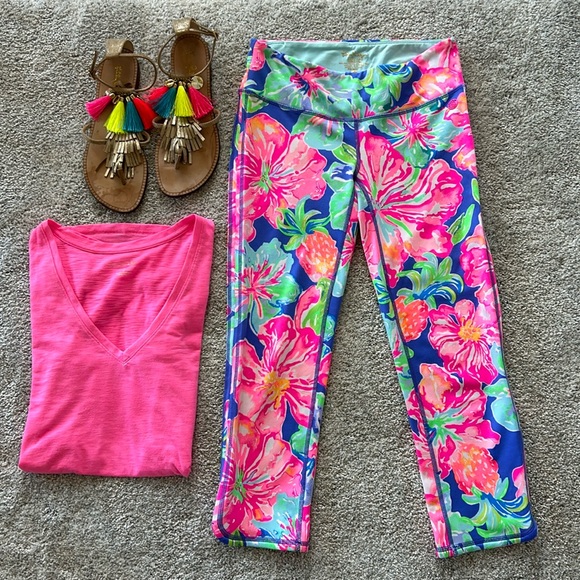 Lilly Pulitzer Pants - Lilly Pulitzer Luxletic Weekender Cropped Leggings